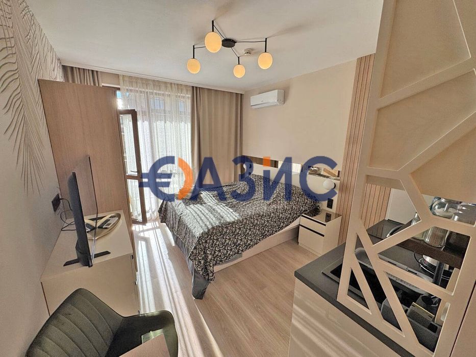 Продава се Едностаен апартамент в Свети Влас - 34 кв.м за 2350 €/кв.м - Снимка #3