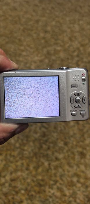 LUMIX DMC-FS10-12 mega pixels