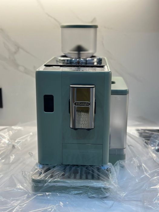 Кофемашина Delonghi