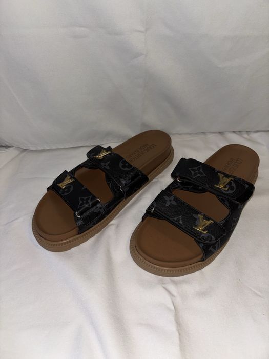Papuci ugg LV curele din piele brau
