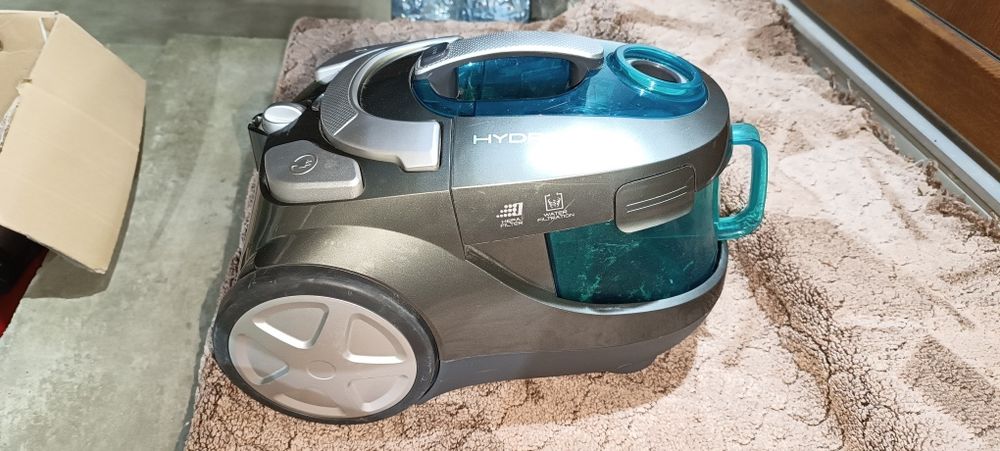 Aspirator Hoover 1600w