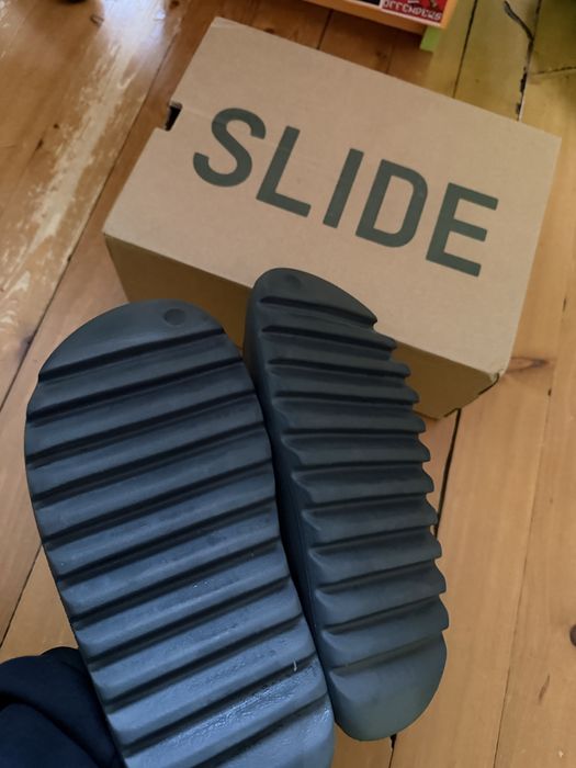 Yeezy slide 41номер