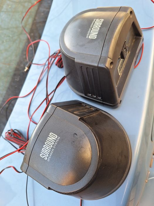 Тонколони  Universum