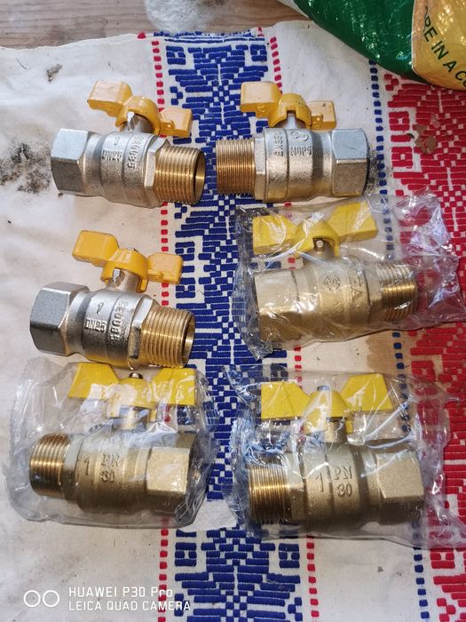 Robinet gaz fluture     .