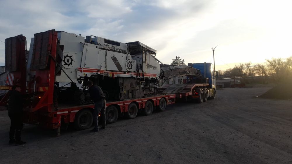 Катки асфальтоукладчик фреза