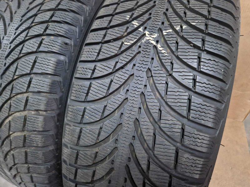 4 Michelin R19 235/55/ 
всесезонни гуми 
DOT0418