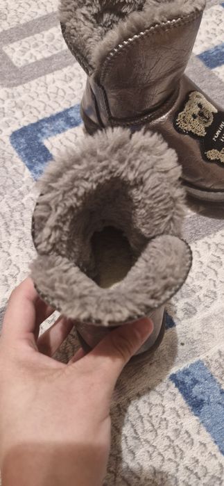 Продам детские угги