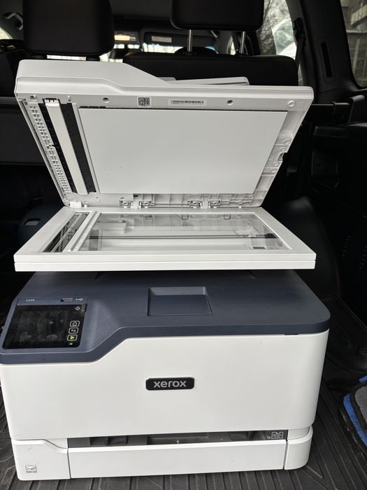 Принтер -Xerox цветной.