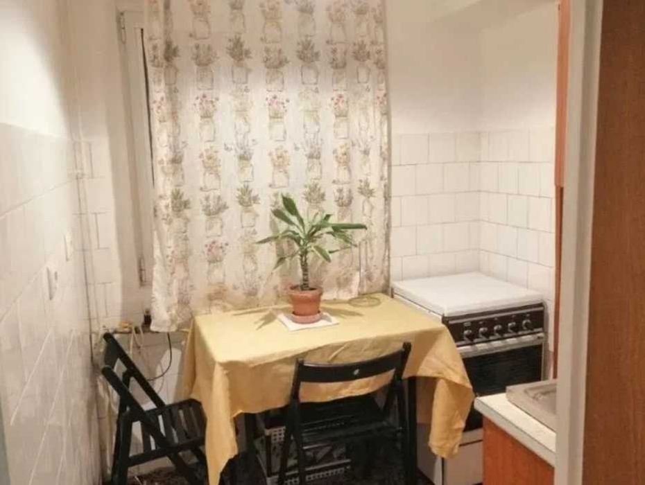 Дава се под наем Едностаен апартамент в Пловдив, Изгрев - 30 кв.м за 153 € - Снимка #3