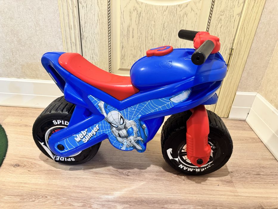 Мотоцикл каталка Spiderman полесье