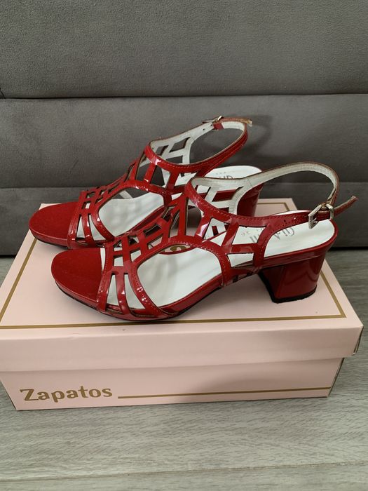 Лачени сандали на ток GiАnni