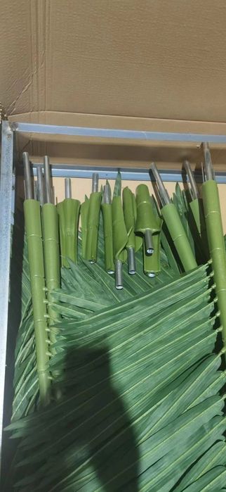 Suniy palma daraxti yaproqlari sotiladi