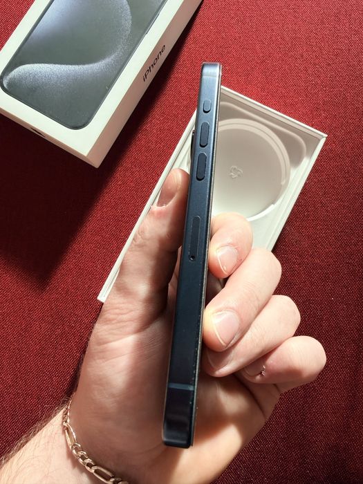 iPhone 15 Pro – Blue Titanium | 256 GB |