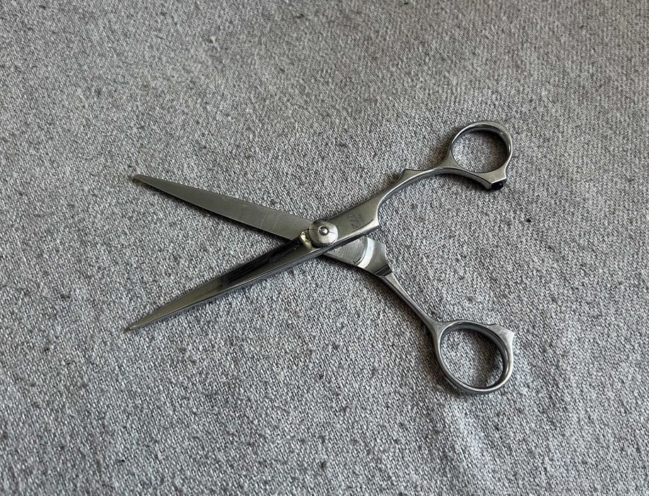 Foarfeca profesională de tuns Kasho KGR 6.0, fabricată în Japonia