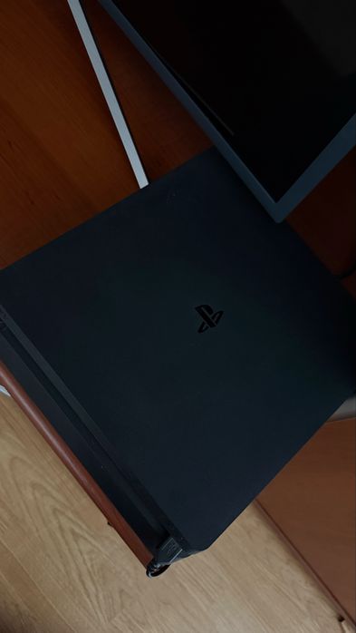Ps4 slim 1 tb, jocuri, controller