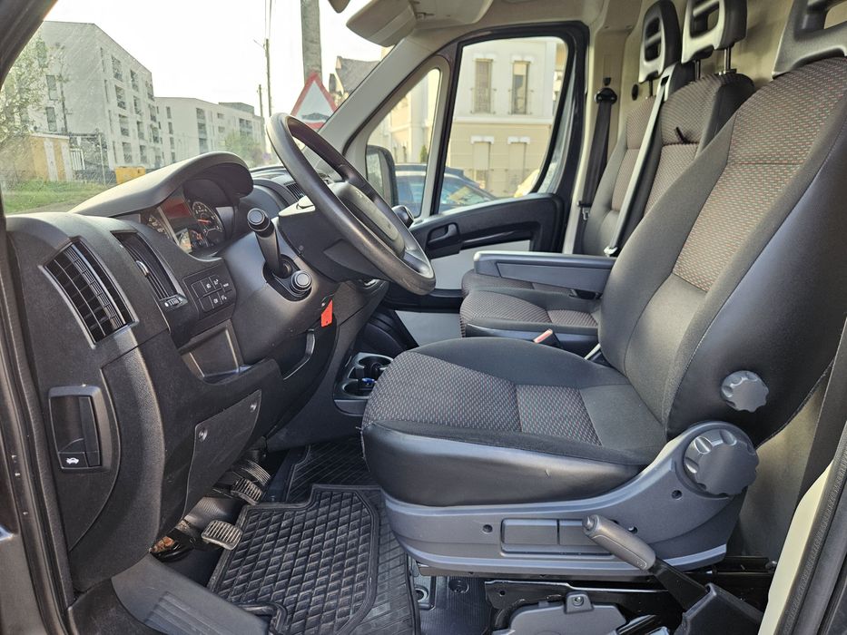 Peugeot boxer an 2019 km 90.000