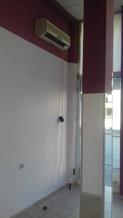 Дава се под наем Офис в Ямбол, Аврен - 20 кв.м за 204 € - Снимка #3