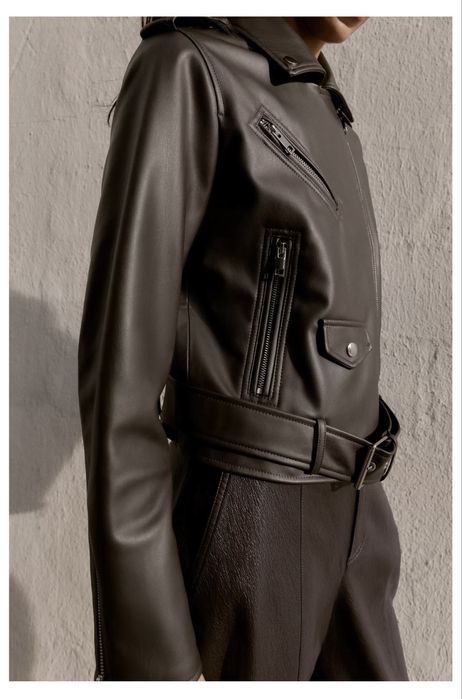 Кожено яке Zara.