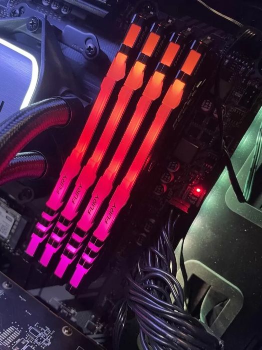 Рам памет 4х8гб fury beast 3200mhz rgb