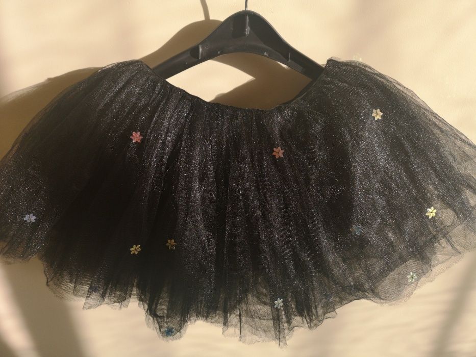 Fusta din tul cu paiete cusute manual, marimea S