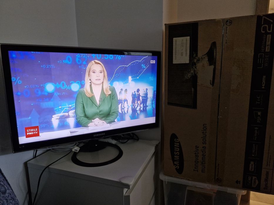 TV Monitor Samsung 27'' T27A550 Full HD 1080p cutie si cabluri