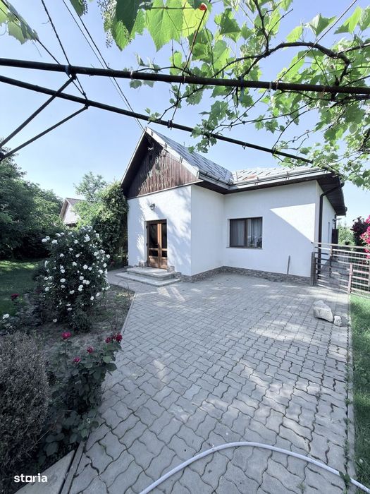 Casa renovata in oras str.Cismelei