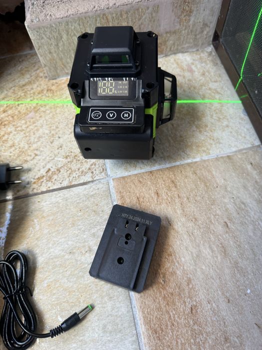 Laser 360 cu accesorii , lumina verde