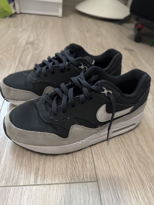 Nike Air Max 1, marime US4.5Y- EUR36.5