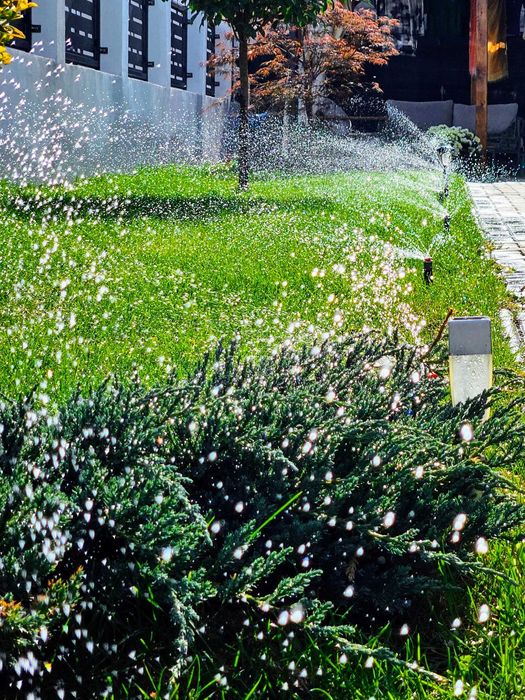 #Gardenix - Sisteme Irigații Automatizate | Gazon verde fără efort