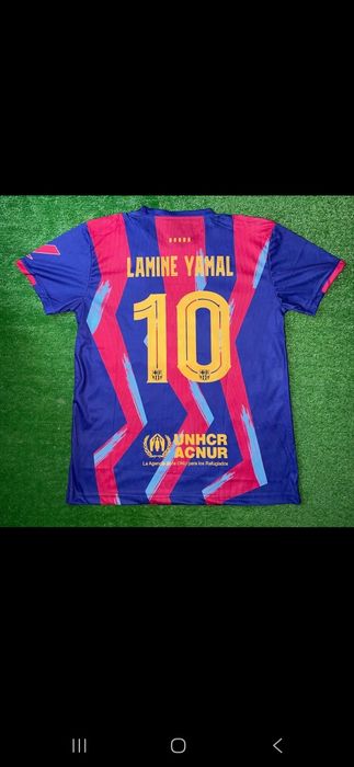 Уникална футболна фанелка