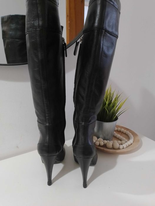 TOD'S кожени ботуши