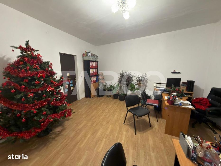 Casa individuala pretabila spatiu comercial teren 400 mp Piata Cluj