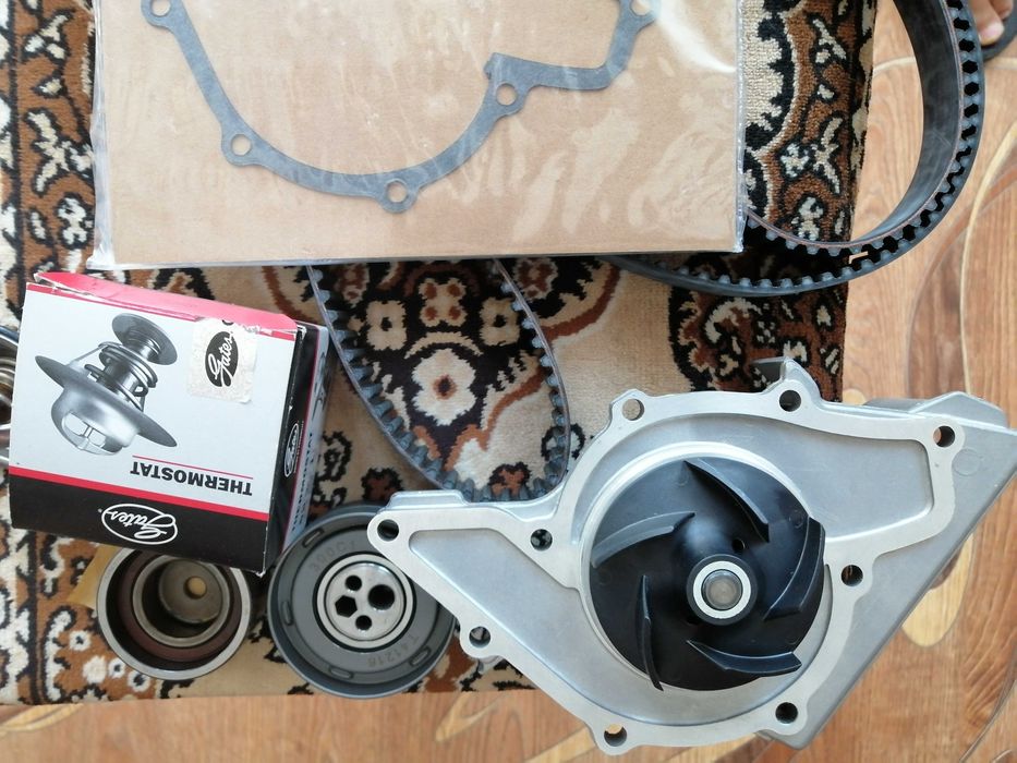 Комплект ГРМ Gates Audi 100c4 2.6