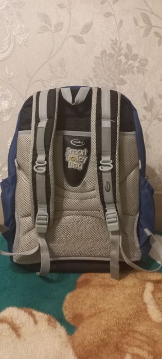 Продам школьный рюкзак от марвел