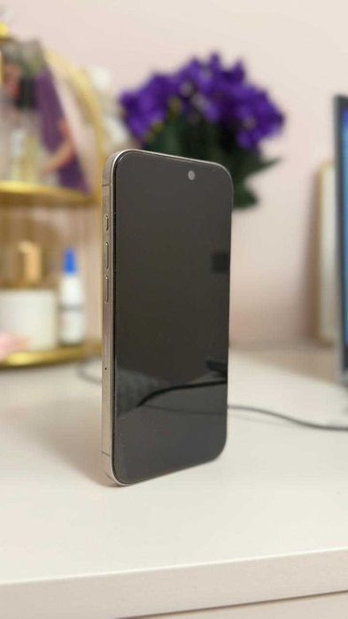 Продам iphone 15 pro