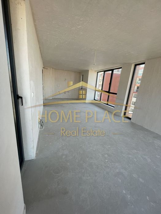 Продава се Тристаен апартамент в Варна, Бриз - 103 кв.м за 2007 €/кв.м - Снимка #1