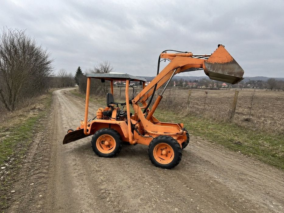 Încărcător frontal Volă diesel 4x4