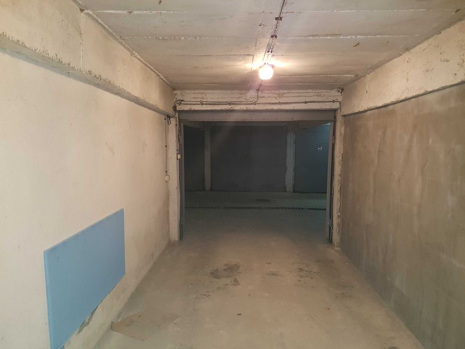 Дава се под наем Гараж / Паркомясто в София, Банишора - 16 кв.м за 100 € - Снимка #3