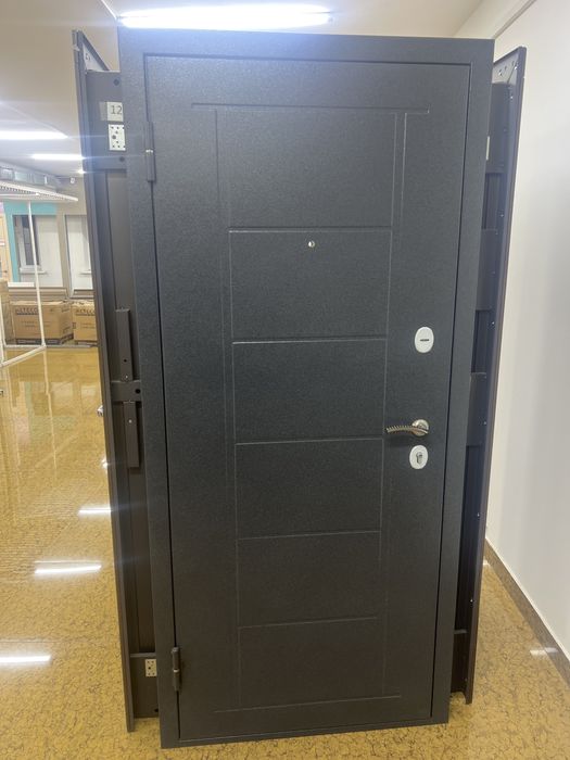 Двери входные железные