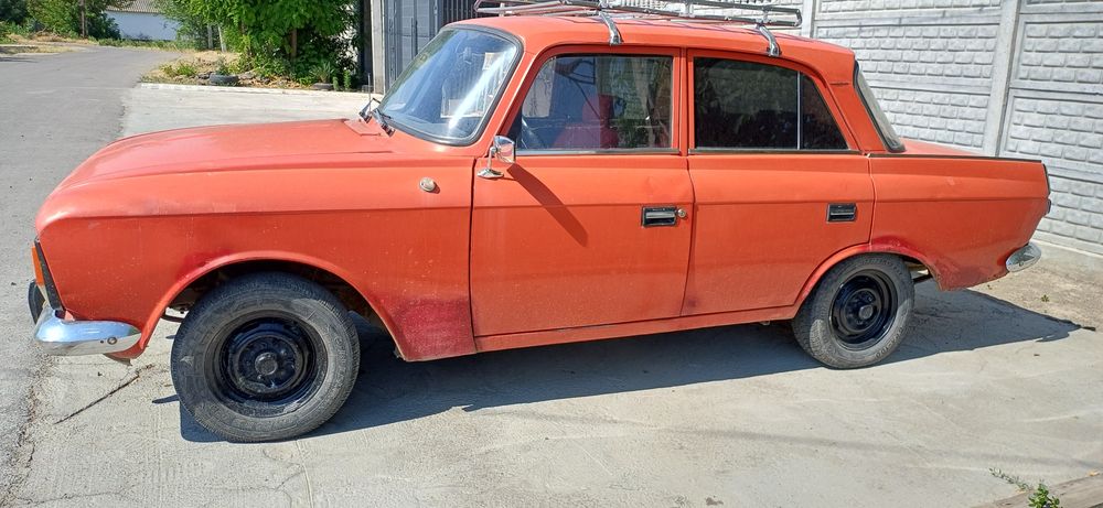 Продам машину Москвич  412