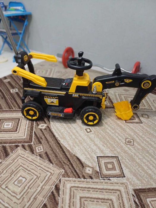 Продам детскую игрушку, для 3-4 года.