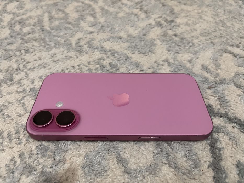 iphone 16 в идеальным состоянии
