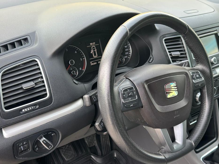 De vanzarea seat alhambra