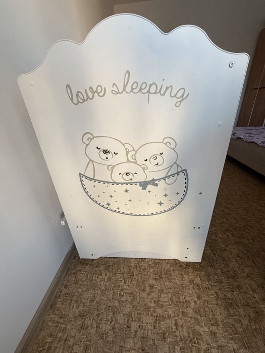 Детская кроватка