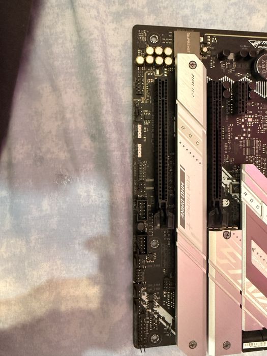 Vand placa de baza ROG STRIX Z790-A GAMING WIFI D4