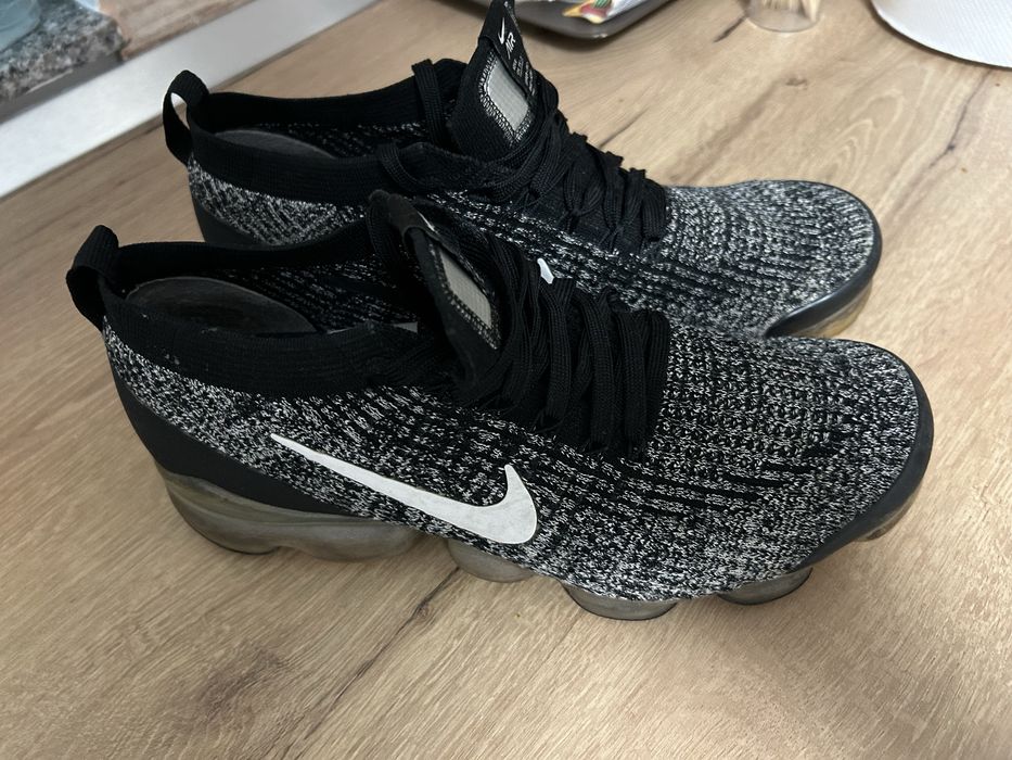 Adidasi Nike Vapormax