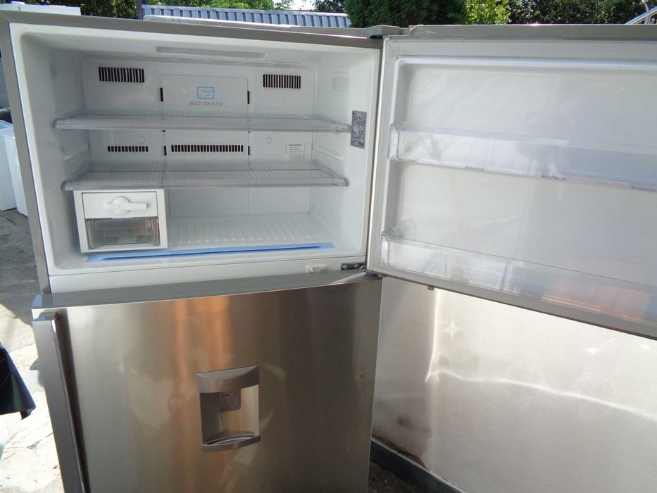 frigider cu congelator LG inox