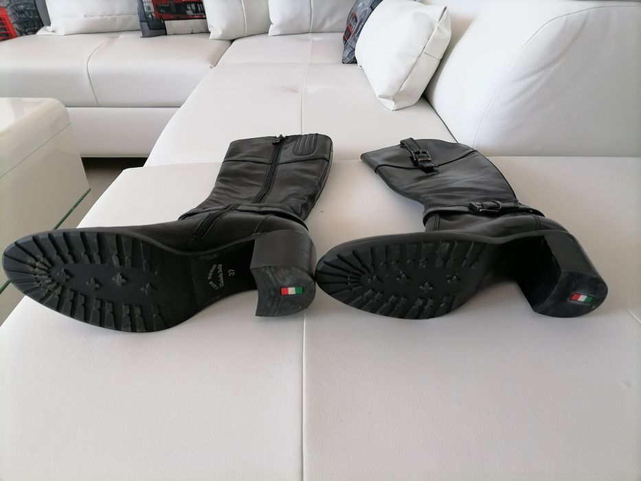 Vând cizme de piele produs import Italia, produs premium, ca și noi.