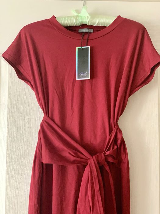 Рокля Axel, нова