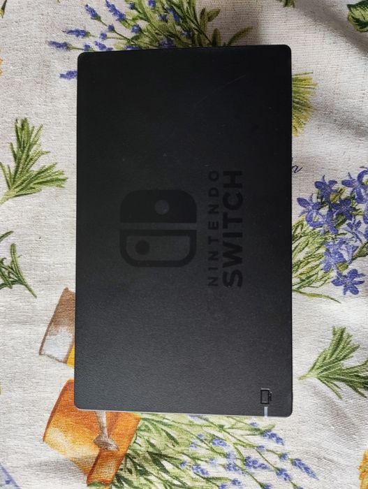 Nintendo Switch puțin utilizat+joc super Mario  Odyssey